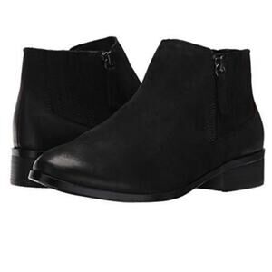 ALDO Women's Taliyah Ankle Bootie, Black Nubuck low top side zip basic size 10